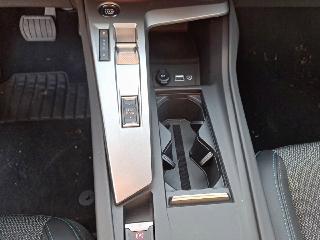PEUGEOT 308 PHEV 180CH e-EAT8 ALLURE PACK - ref: 2-715005 - Photo 6