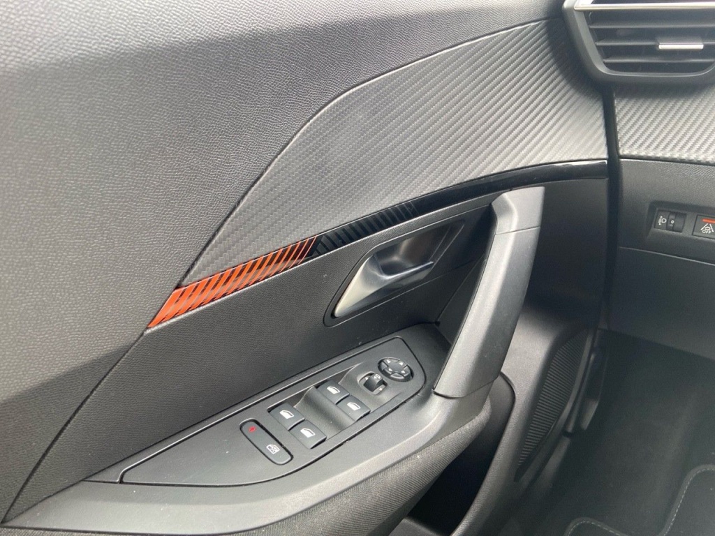 PEUGEOT 2008 1.2 PURETECH 130CH S&S ACTIVE - ref: 2-716402 - Photo 8