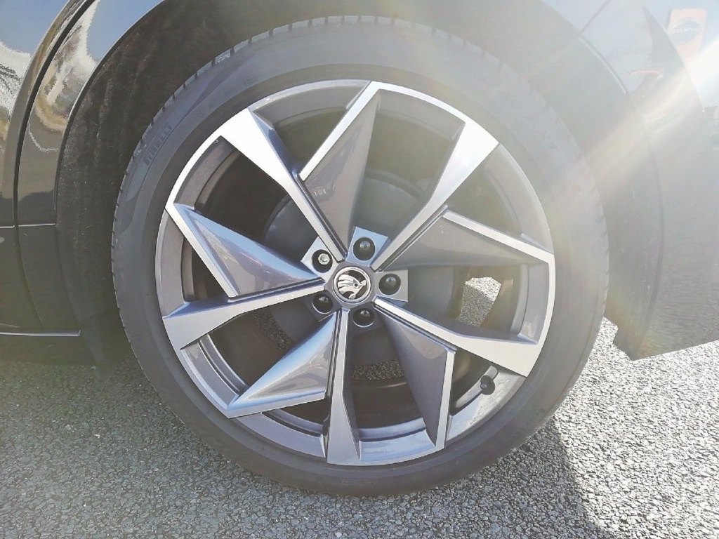 SKODA Enyaq COUPE BEV 300CH RS BVA 4X4 - ref: 2-722399 - Photo 20