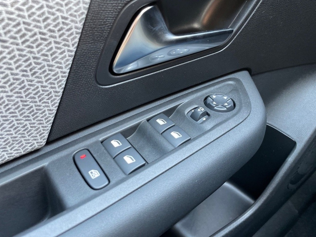 CITROEN C4 1.2 PURETECH 130CH S&S EAT8 MAX - ref: 2-723307 - Photo 16