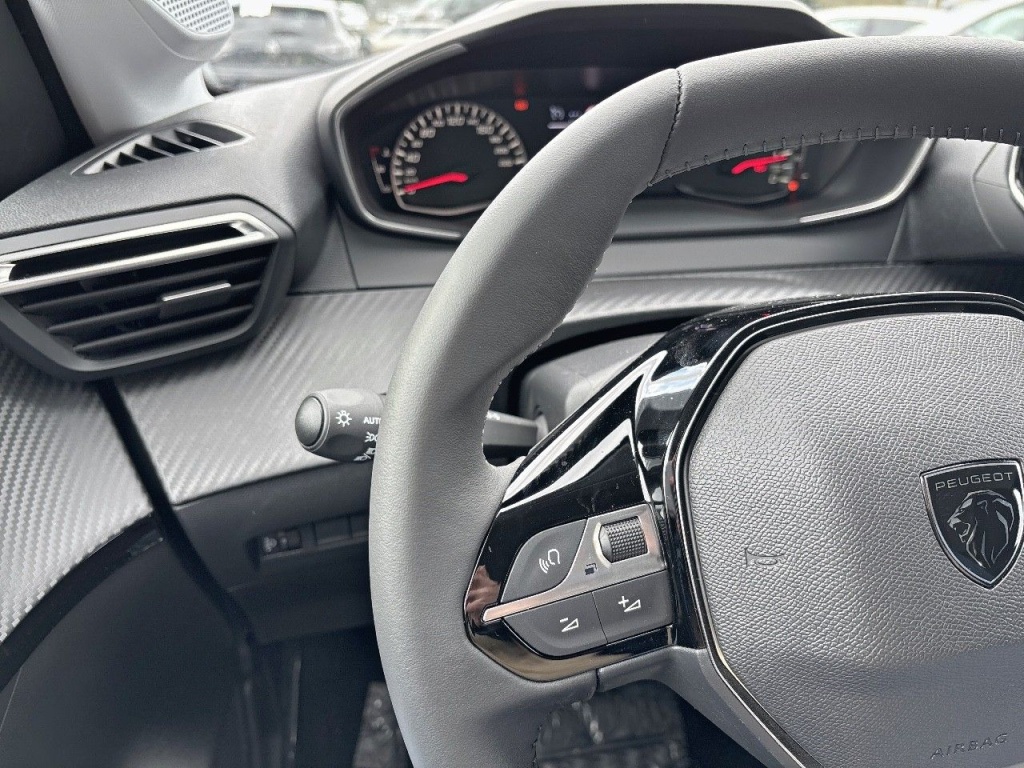 PEUGEOT 208 1.2 PURETECH 100CH ACTIVE - ref: 2-746133 - Photo 10