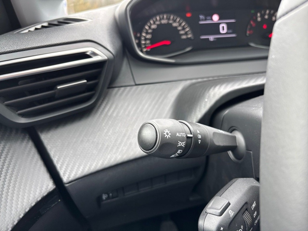PEUGEOT 208 1.2 PURETECH 100CH ACTIVE - ref: 2-746133 - Photo 13