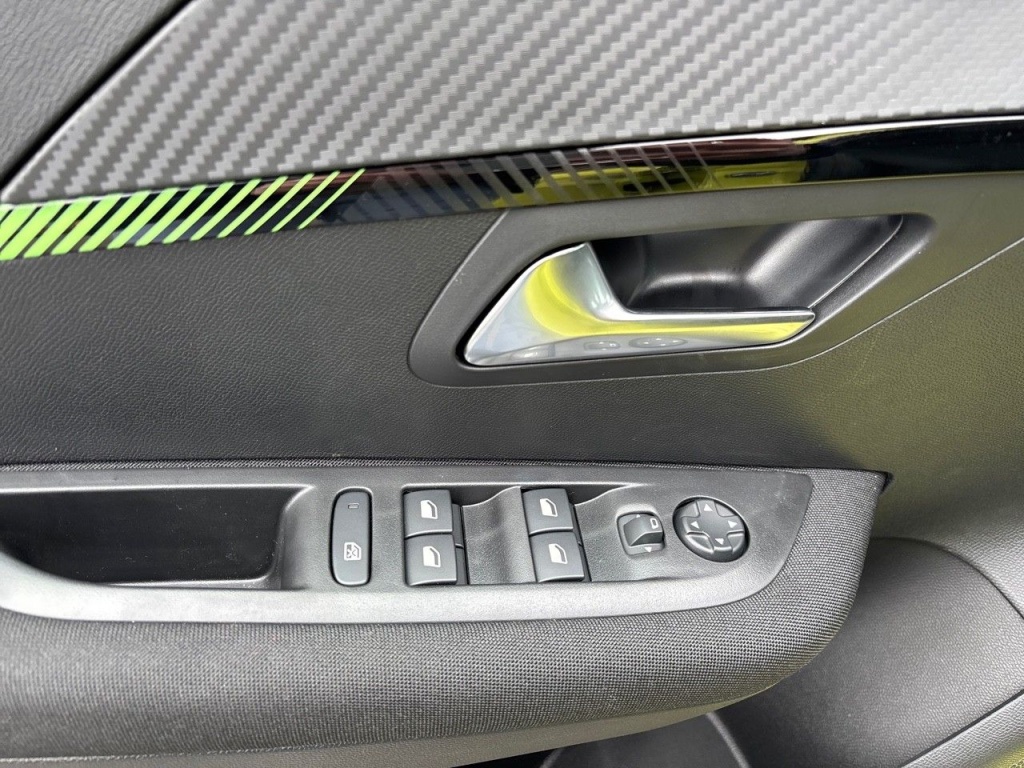 PEUGEOT 208 1.2 PURETECH 100CH ACTIVE - ref: 2-746133 - Photo 8
