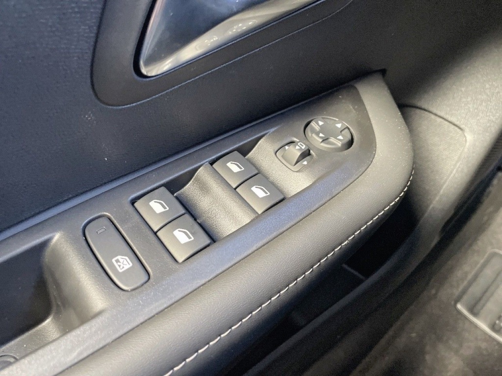 PEUGEOT 208 1.2 PURETECH 100CH ALLURE - ref: 2-746134 - Photo 14
