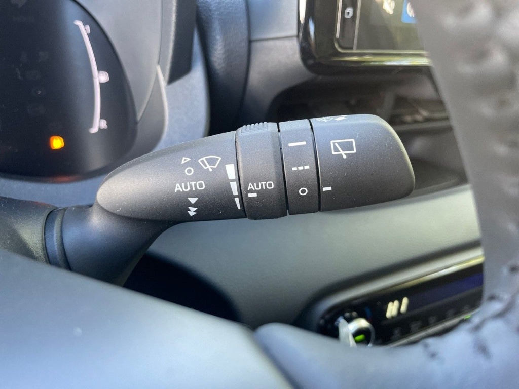 TOYOTA YARIS HYBRID 116CH E-CVT DESIGN - ref: 2-753915 - Photo 10