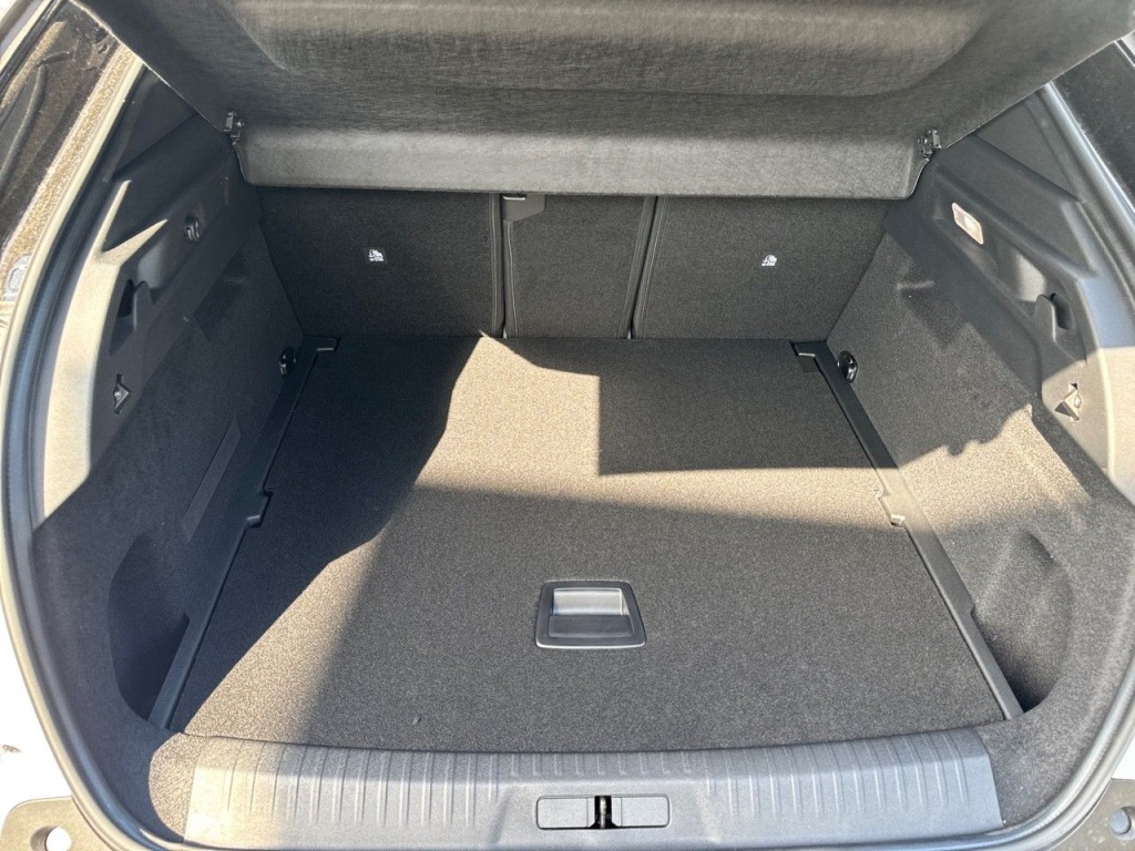 PEUGEOT 3008 1.2 HYBRID 145CH E-DCS6 GT - ref: 2-754331 - Photo 2