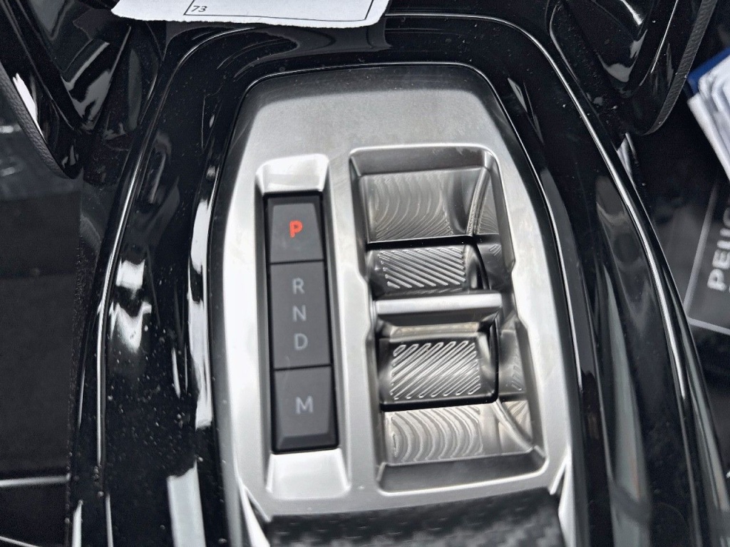 PEUGEOT 2008 HYBRID 136CH E-DCS6 ALLURE - ref: 2-754408 - Photo 6