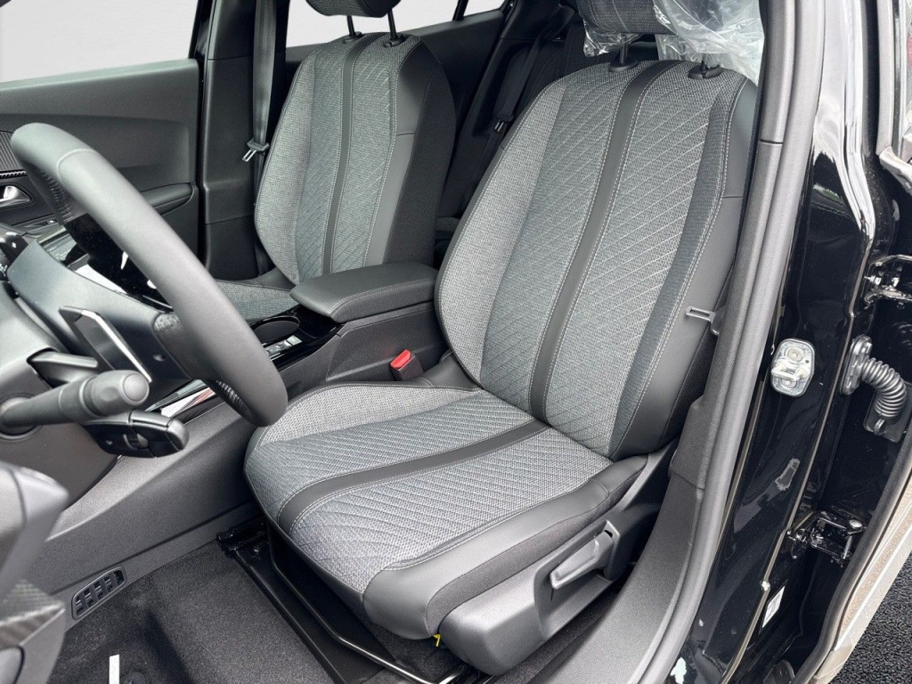 PEUGEOT 2008 HYBRID 136CH E-DCS6 ALLURE - ref: 2-754408 - Photo 7