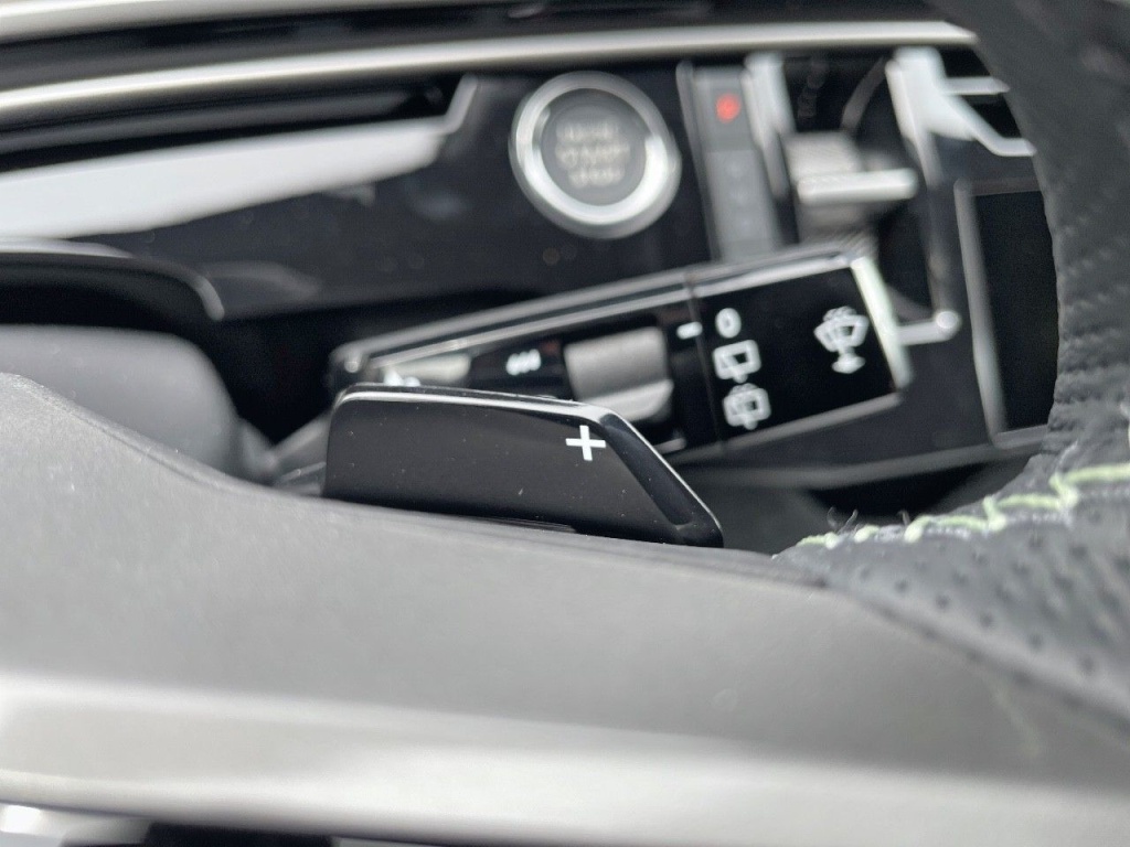 PEUGEOT 5008 HYBRID 136CH E-DCS6 GT - ref: 2-754796 - Photo 16