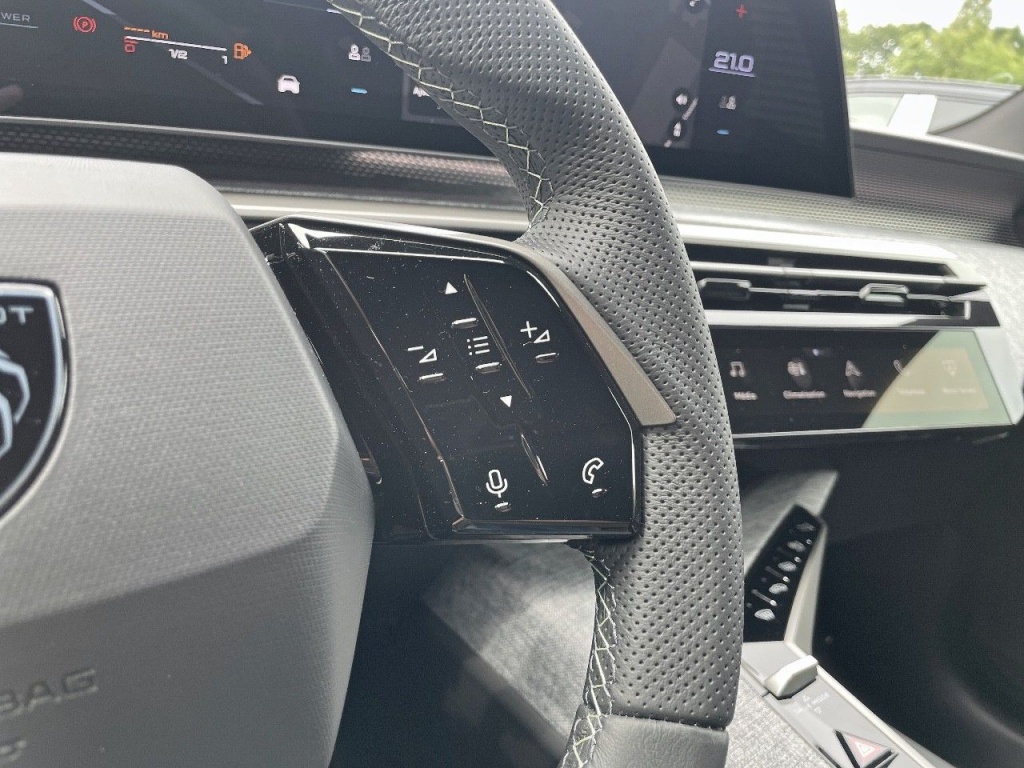 PEUGEOT 5008 HYBRID 136CH E-DCS6 GT - ref: 2-754843 - Photo 15