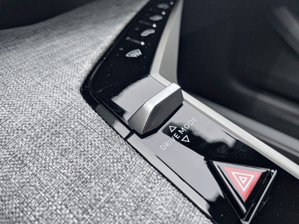 PEUGEOT 5008 HYBRID 136CH E-DCS6 GT - ref: 2-754843 - Photo 19