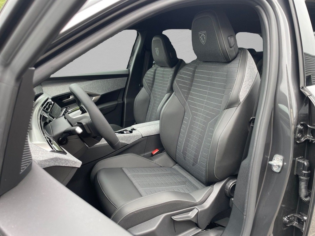 PEUGEOT 5008 HYBRID 136CH E-DCS6 GT - ref: 2-754843 - Photo 7