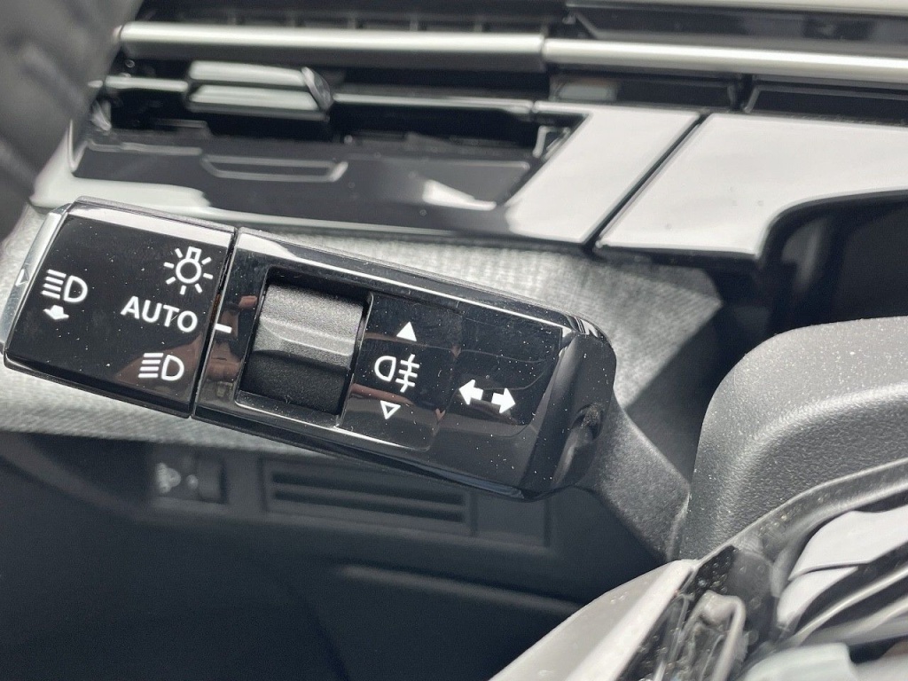 PEUGEOT 5008 HYBRID 136CH E-DCS6 ALLURE - ref: 2-755200 - Photo 13