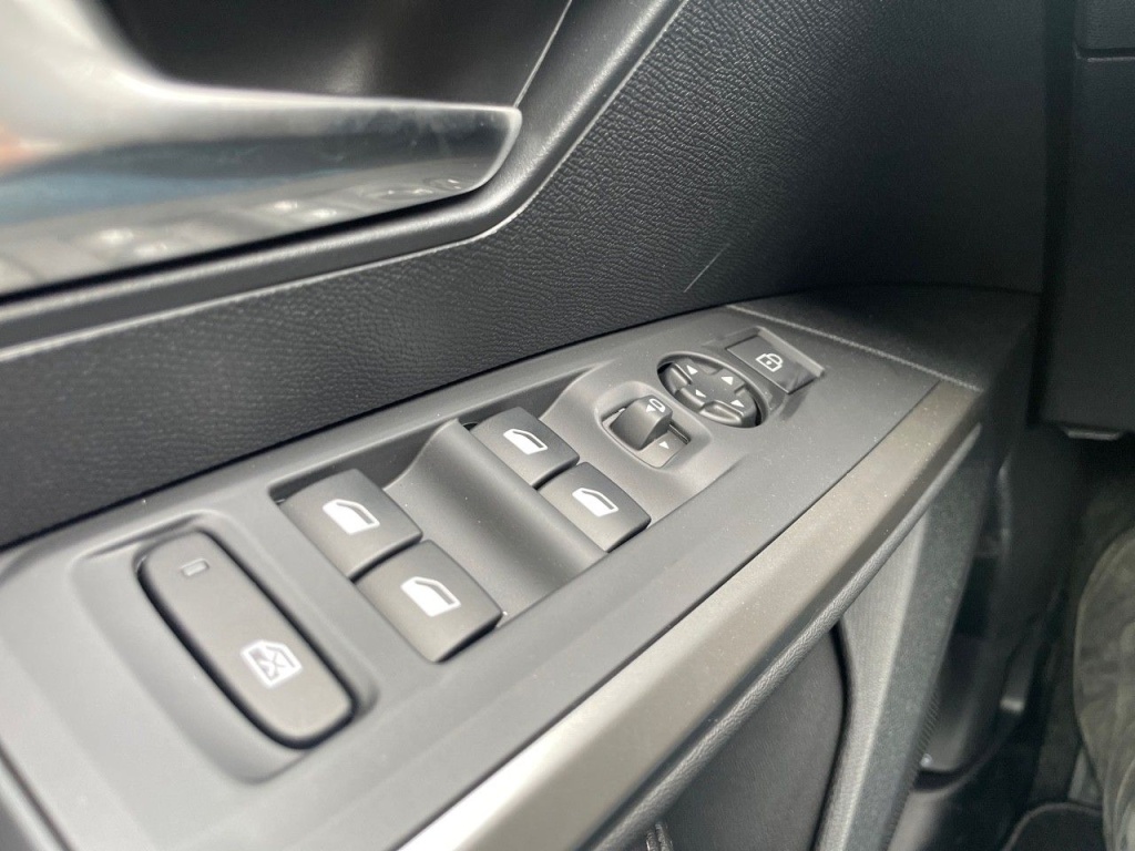 PEUGEOT 5008 HYBRID 136CH E-DCS6 ALLURE - ref: 2-755200 - Photo 18