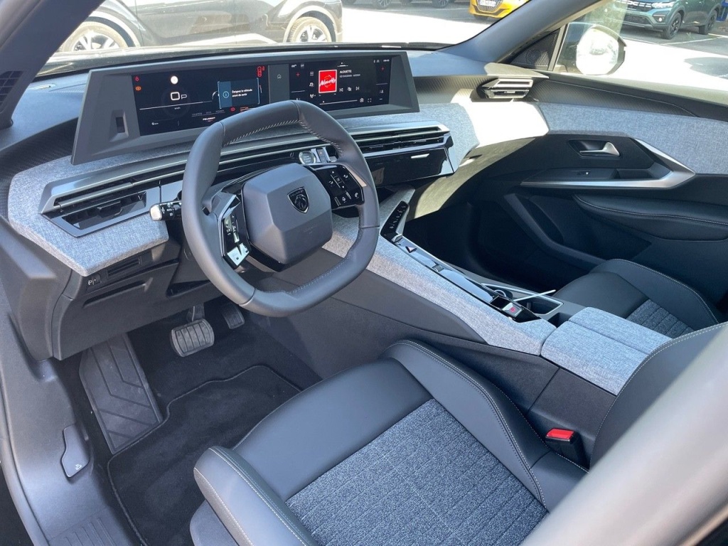PEUGEOT 5008 HYBRID 136CH E-DCS6 ALLURE - ref: 2-755203 - Photo 3