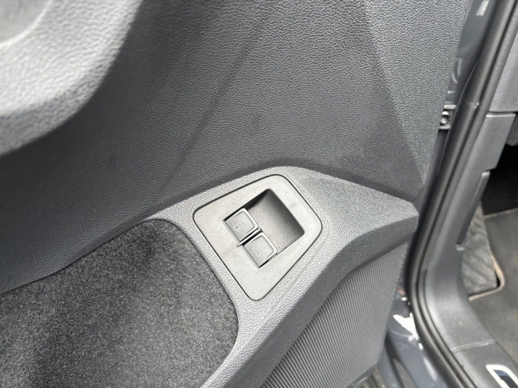 VOLKSWAGEN Tiguan 1.4 E-HYBRID 245CH DSG6 ELEGANCE - ref: 2-756214 - Photo 17