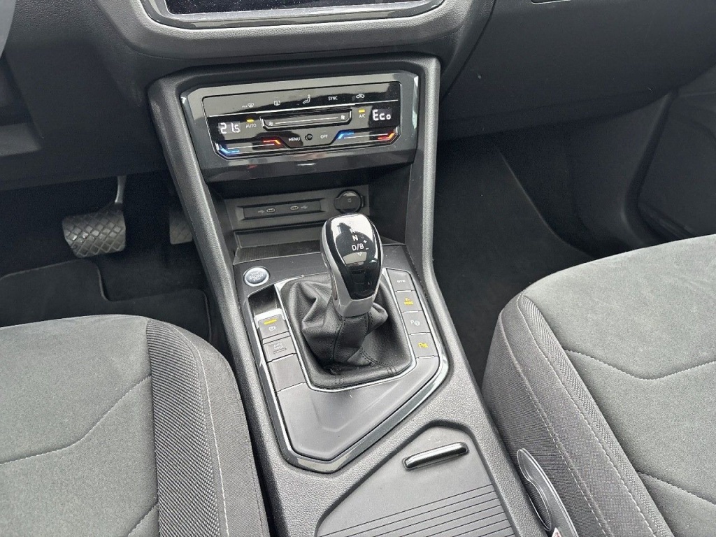 VOLKSWAGEN Tiguan 1.4 E-HYBRID 245CH DSG6 ELEGANCE - ref: 2-756214 - Photo 6