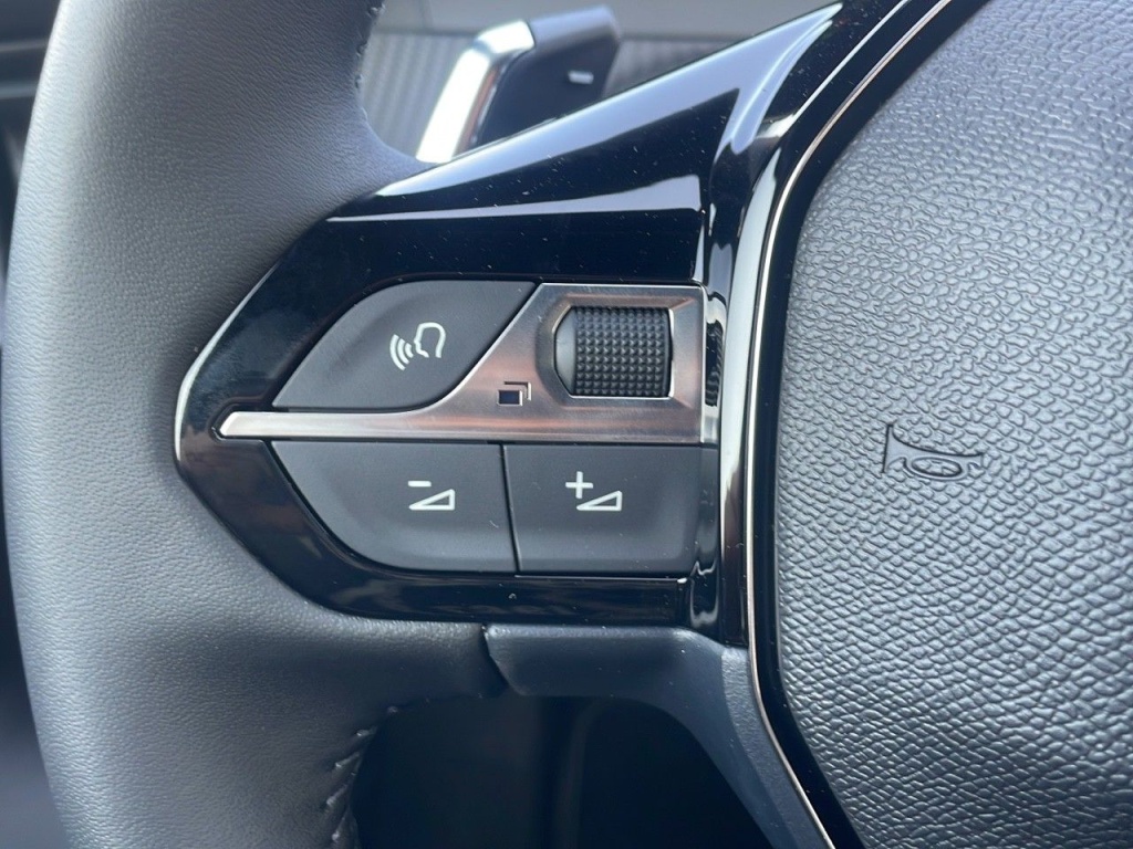 PEUGEOT 2008 HYBRID 136CH E-DCS6 ALLURE - ref: 2-766229 - Photo 16