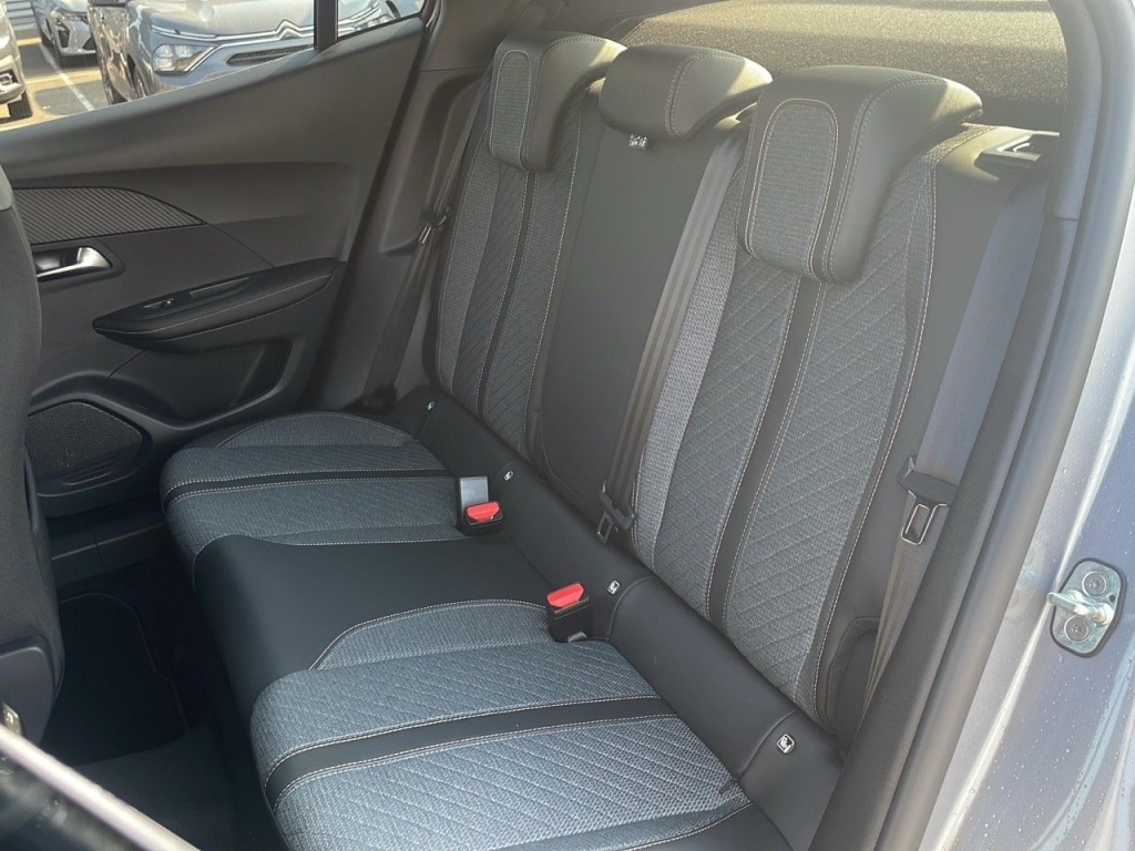 PEUGEOT 2008 HYBRID 136CH E-DCS6 ALLURE - ref: 2-766229 - Photo 8