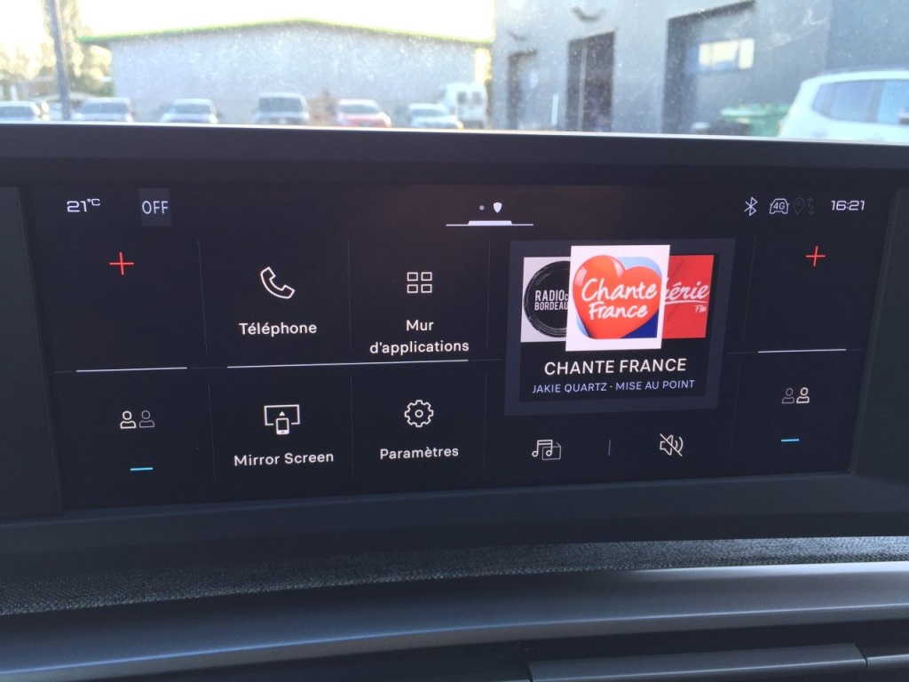 PEUGEOT 5008 HYBRID 136CH E-DCS6 ALLURE - ref: 2-766236 - Photo 18