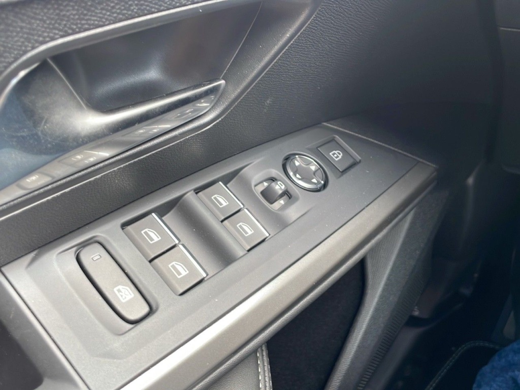PEUGEOT 3008 1.2 HYBRID 136CH E-DCS6 GT - ref: 2-768679 - Photo 17