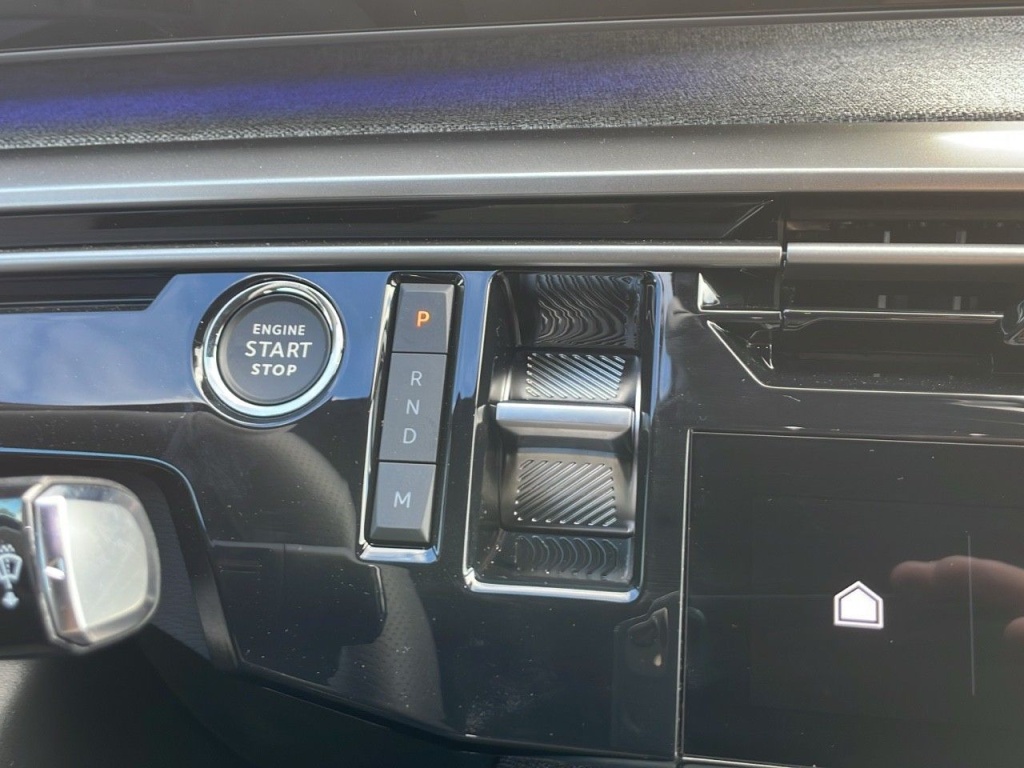 PEUGEOT 3008 1.2 HYBRID 136CH E-DCS6 GT - ref: 2-768679 - Photo 6