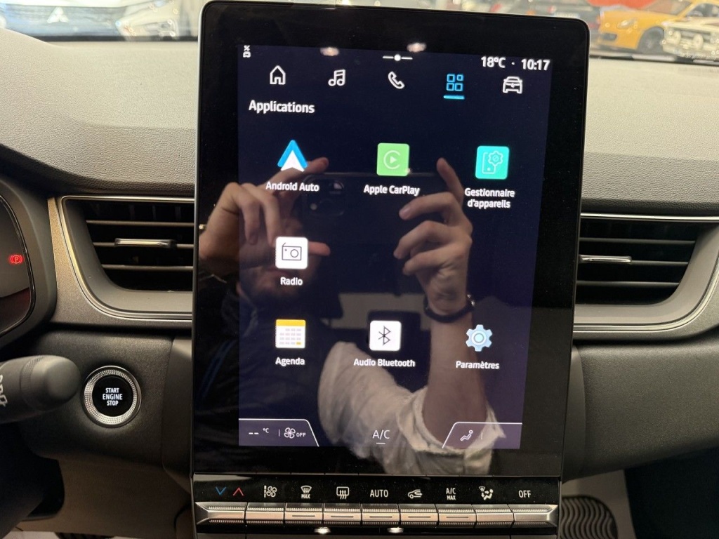 RENAULT Captur 1.6 E-TECH FULL HYBRID 145CH TECHNO - ref: 2-768801 - Photo 3