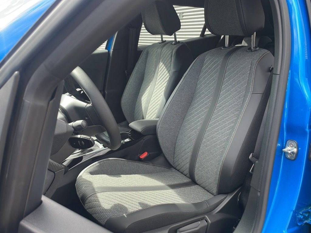 PEUGEOT 2008 1.2 PURETECH 100CH S&S ALLURE - ref: 2-768938 - Photo 7