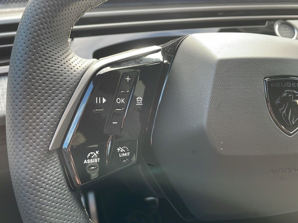 PEUGEOT 3008 1.2 HYBRID 136CH E-DCS6 GT - ref: 2-770970 - Photo 13
