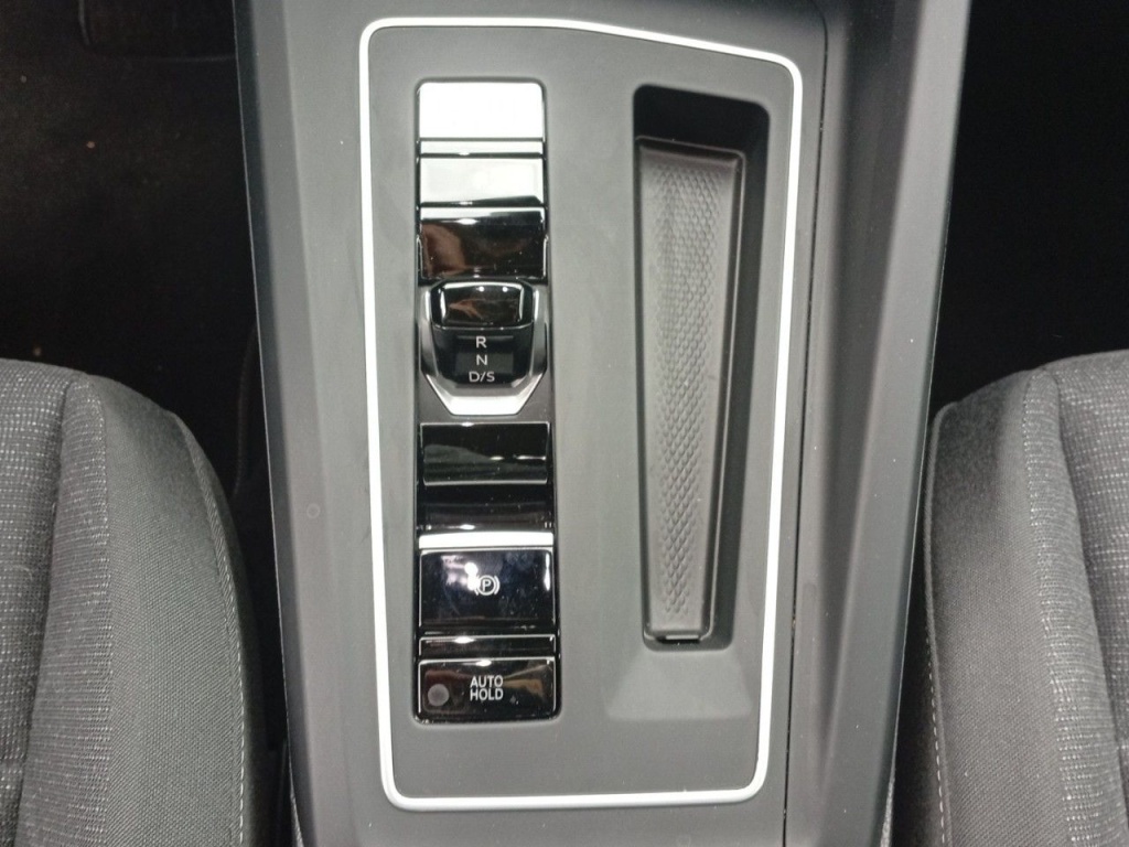 VOLKSWAGEN Golf VIII 1.0 ETSI 110CH DSG LIFE - ref: 2-771457 - Photo 6