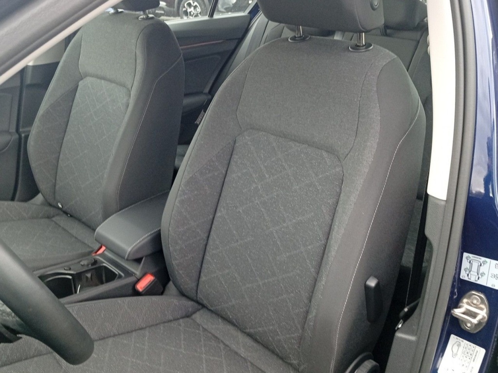 VOLKSWAGEN Golf VIII 1.0 ETSI 110CH DSG LIFE - ref: 2-771457 - Photo 7