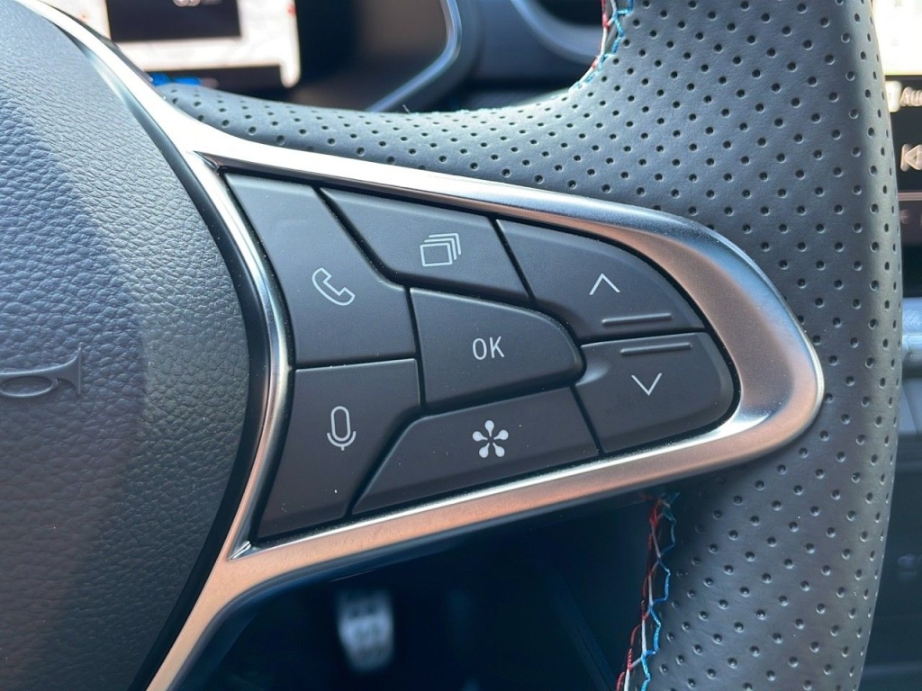 RENAULT Captur E-TECH F.HYBRID 145CH ESPRIT ALPINE - ref: 2-775304 - Photo 17