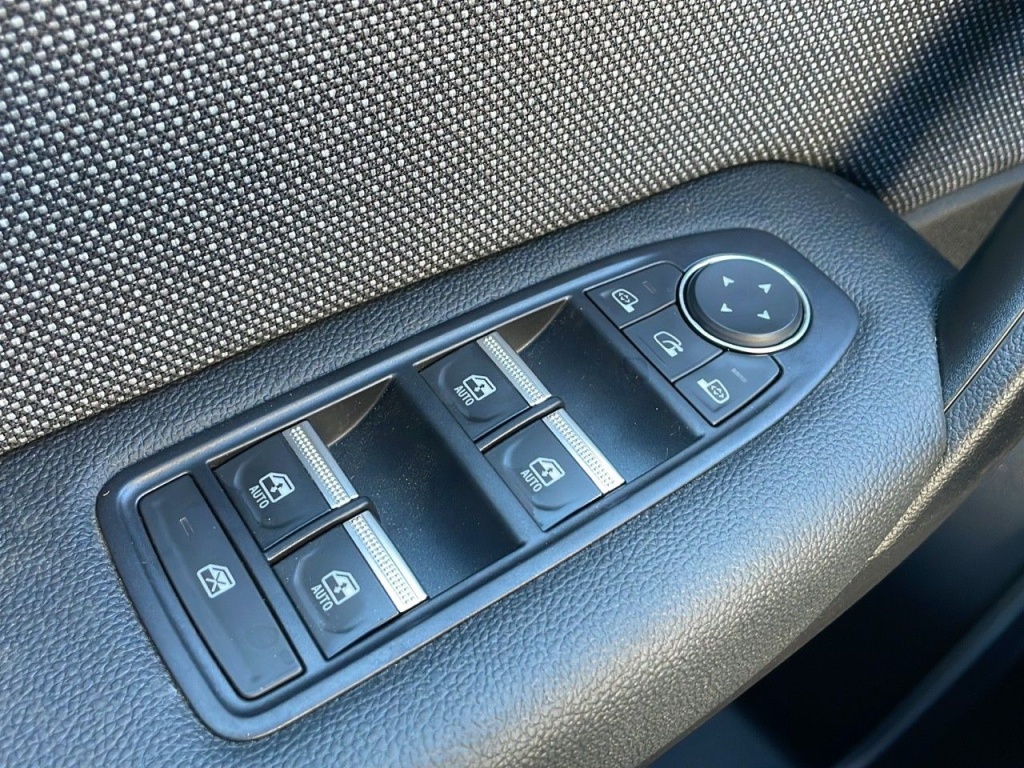 RENAULT Captur E-TECH F.HYBRID 145CH TECHNO - ref: 2-775486 - Photo 16