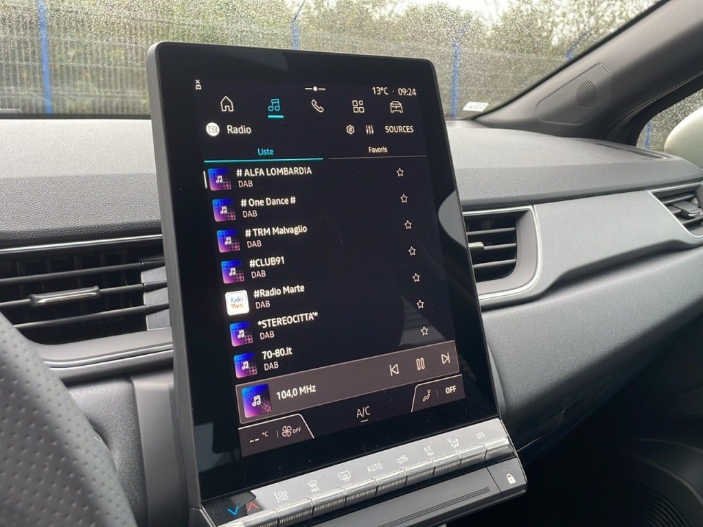 RENAULT Captur E-TECH F.HYBRID 145CH TECHNO - ref: 2-776933 - Photo 18