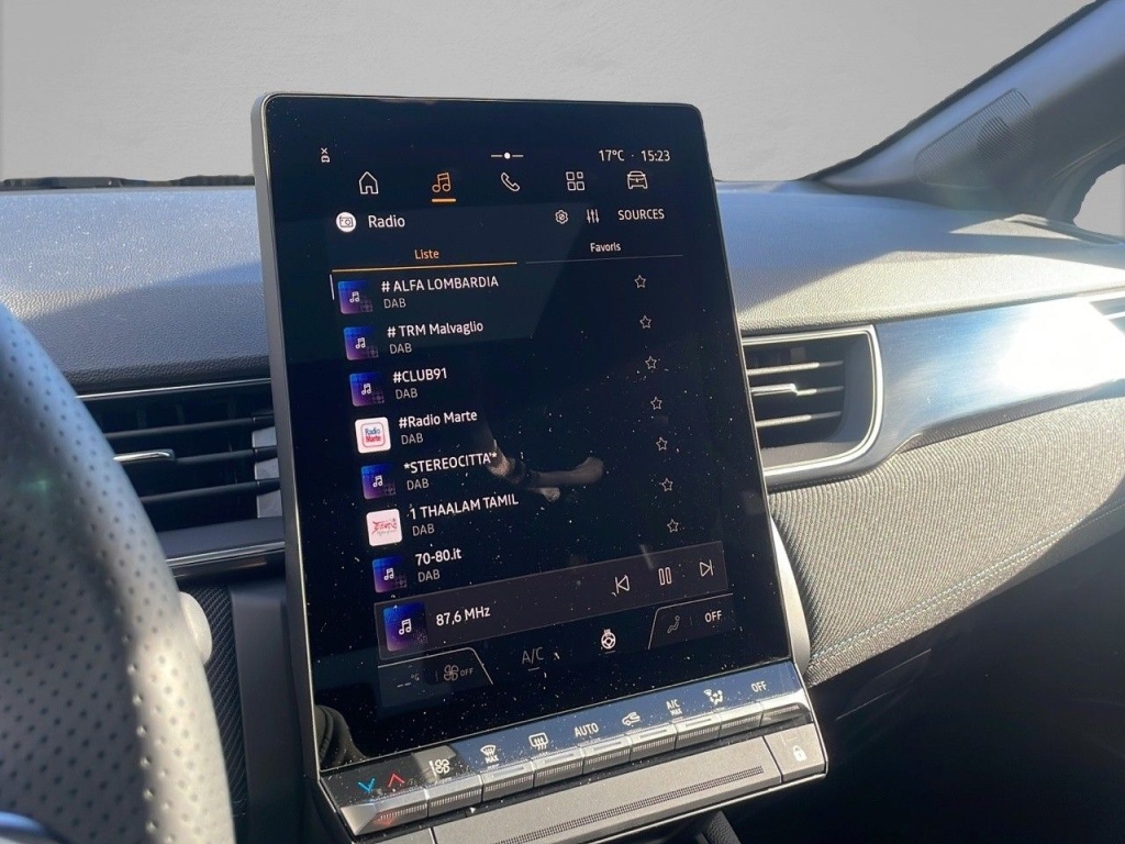 RENAULT Captur E-TECH F.HYBRID 145CH ESPRIT ALPINE - ref: 2-777304 - Photo 18