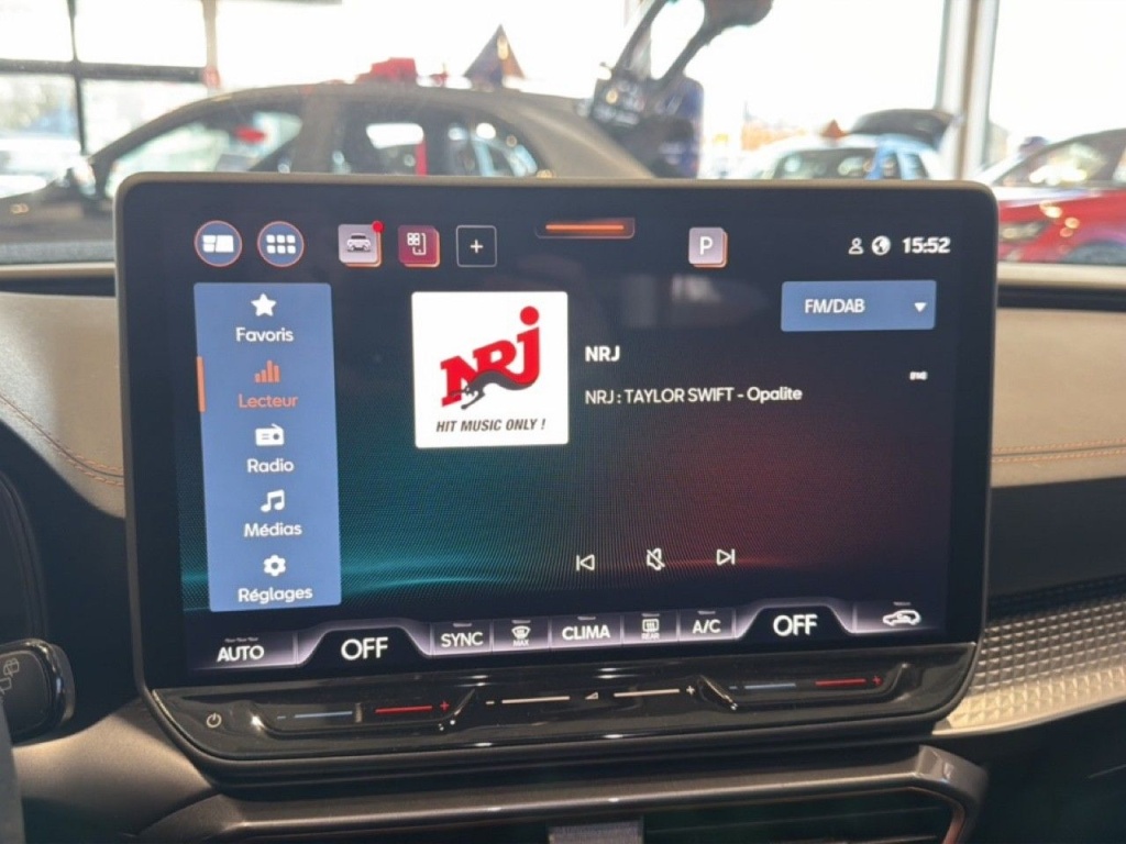 CUPRA Leon Sportstourer 1.5 eTSI 150CH DSG7 - ref: 2-782174 - Photo 14