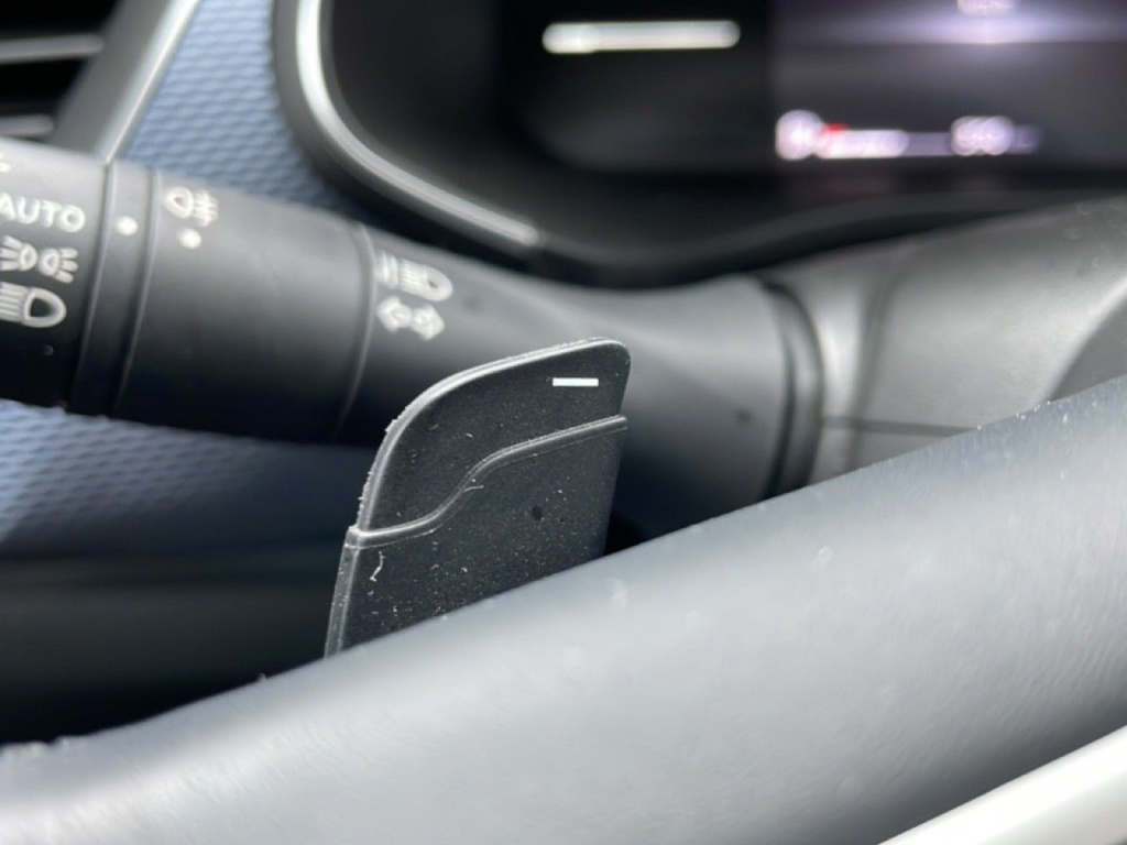 RENAULT Arkana 1.3 MILD HYBRID 140CH EDC EVOLUTION - ref: 2-789940 - Photo 17