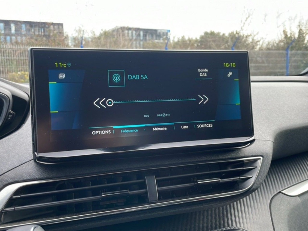 PEUGEOT 3008 1.6 HYBRID 180CH e-EAT8 ALLURE PACK - ref: 2-791700 - Photo 19