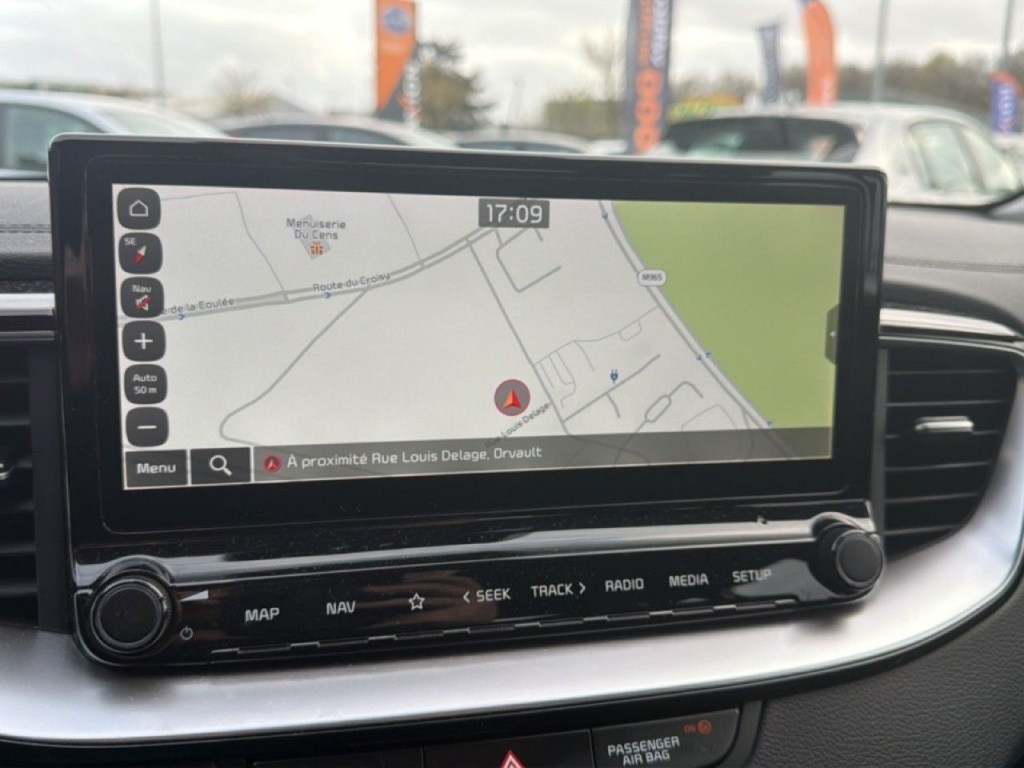 KIA Ceed SW 1.6 GDI PHEV 141CH DCT6 ACTIVE - ref: 2-800232 - Photo 17