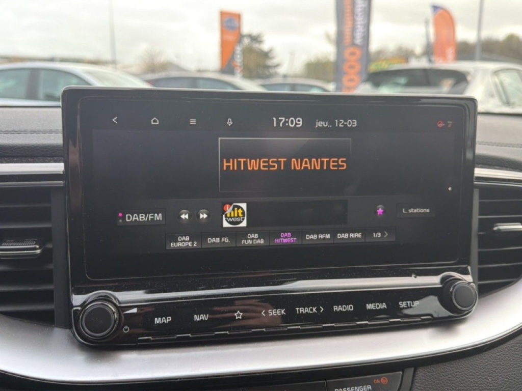 KIA Ceed SW 1.6 GDI PHEV 141CH DCT6 ACTIVE - ref: 2-800232 - Photo 18