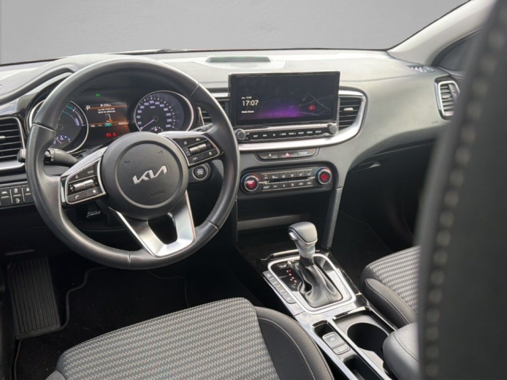 KIA Ceed SW 1.6 GDI PHEV 141CH DCT6 ACTIVE - ref: 2-800232 - Photo 3