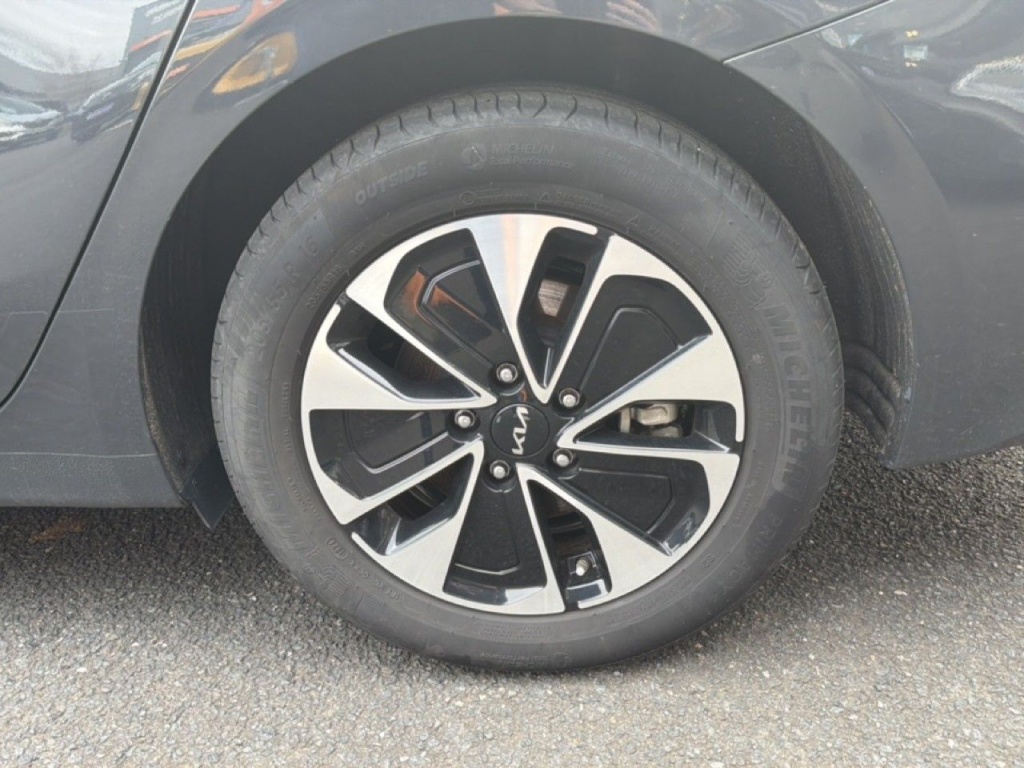 KIA Ceed SW 1.6 GDI PHEV 141CH DCT6 ACTIVE - ref: 2-800232 - Photo 8