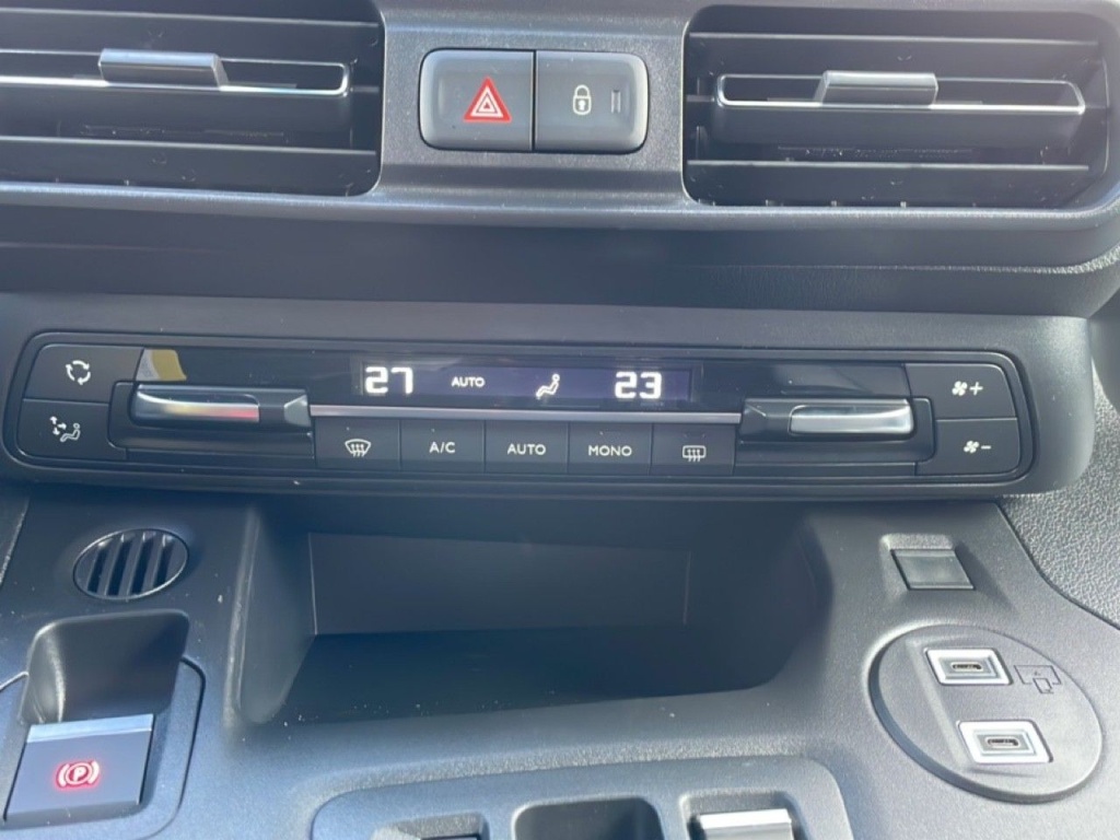 CITROEN Berlingo MULTISPACE M 1.5 BLUEHDI 130CH EAT8 MAX - ref: 2-801416 - Photo 20