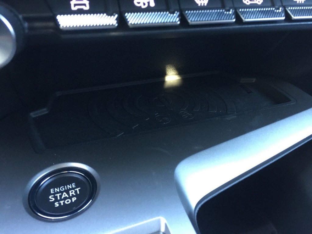 PEUGEOT 308 1.2 HYBRID 145CH e-DCS6 ALLURE - ref: 2-801707 - Photo 16