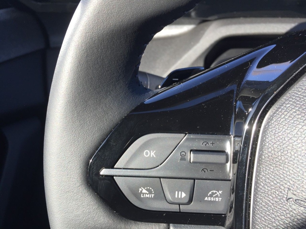 PEUGEOT 308 1.2 HYBRID 145CH e-DCS6 ALLURE - ref: 2-801707 - Photo 19