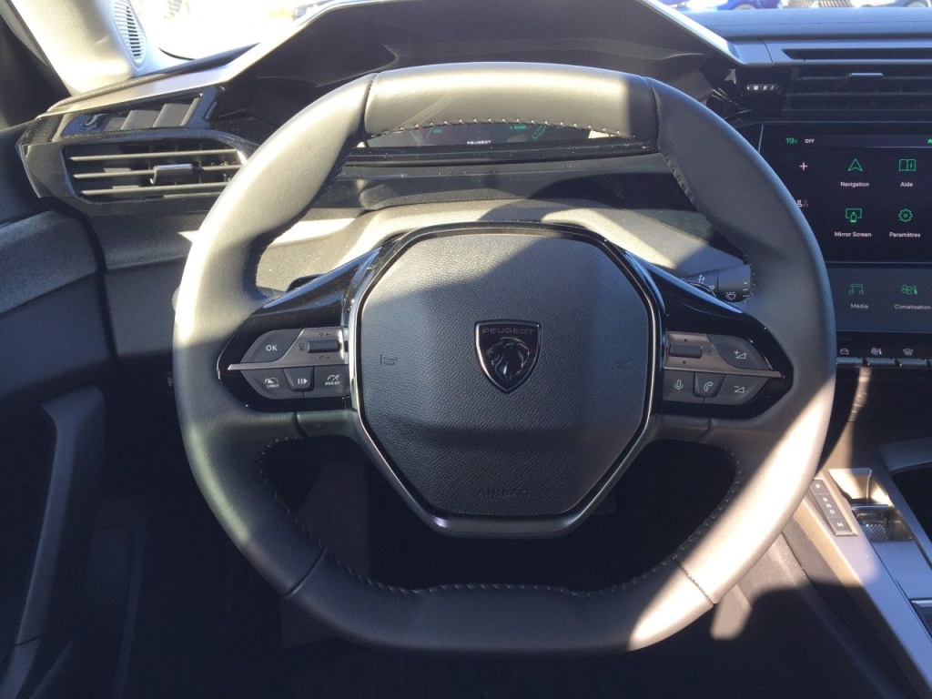 PEUGEOT 308 1.2 HYBRID 145CH e-DCS6 ALLURE - ref: 2-801707 - Photo 6