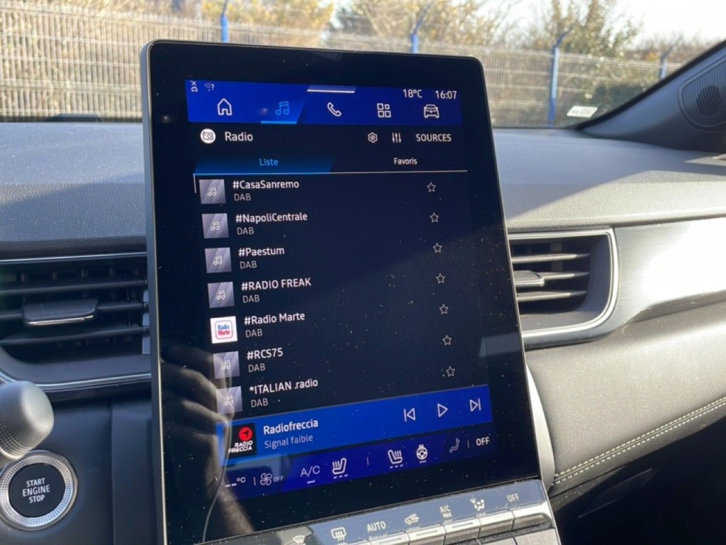 RENAULT Symbioz 1.6 E-TECH FULL HYBRID 145CH ICONIC - ref: 2-801919 - Photo 20