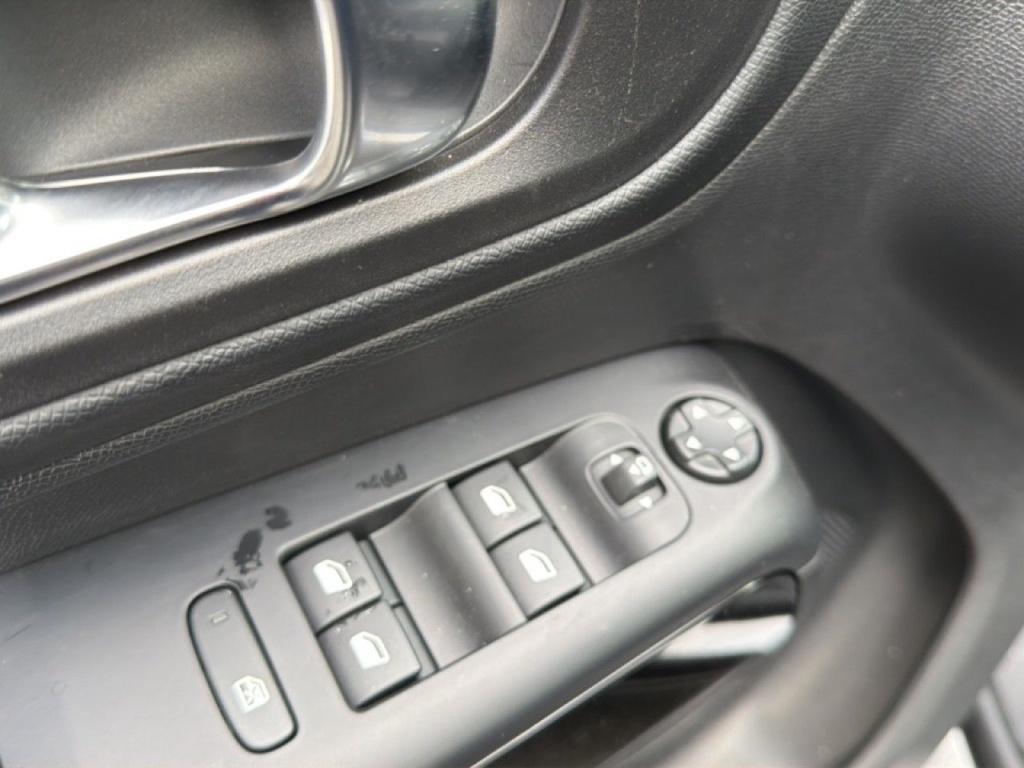 CITROEN C5 Aircross 1.2 HYBRIDE 145CH e-DCS6 MAX - ref: 2-802153 - Photo 8