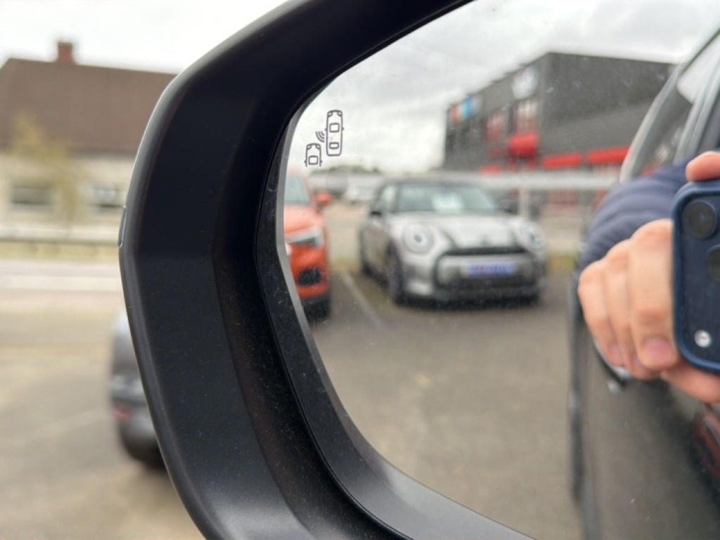 CITROEN C5 Aircross 1.2 HYBRIDE 145CH e-DCS6 MAX - ref: 2-802680 - Photo 11