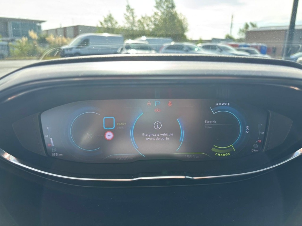 PEUGEOT 3008 1.6 HYBRID 225CH e-EAT8 ALLURE - ref: 2-805161 - Photo 9